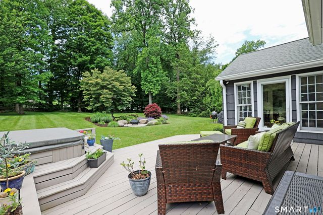 41 Nutmeg Ridge, Ridgefield, CT 06877