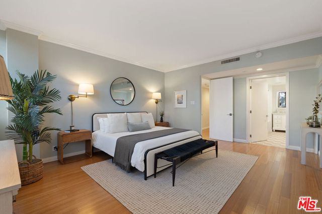 10433 Wilshire Boulevard 301, Los Angeles, CA 90024