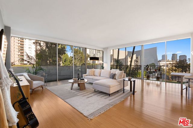 10433 Wilshire Boulevard 301, Los Angeles, CA 90024