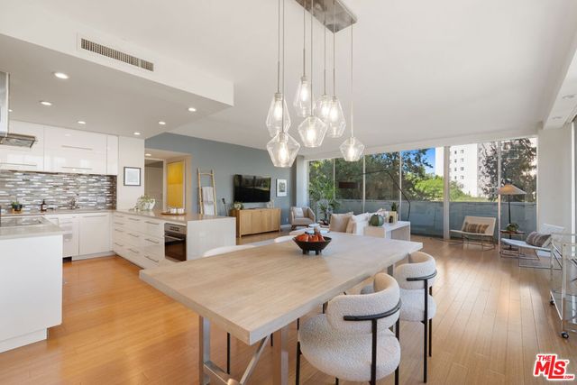 10433 Wilshire Boulevard 301, Los Angeles, CA 90024