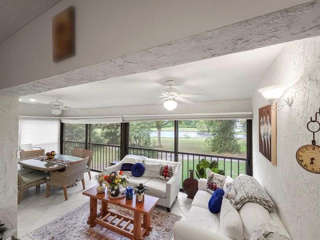 9286 Vista Del Lago B, Boca Raton, FL 33428