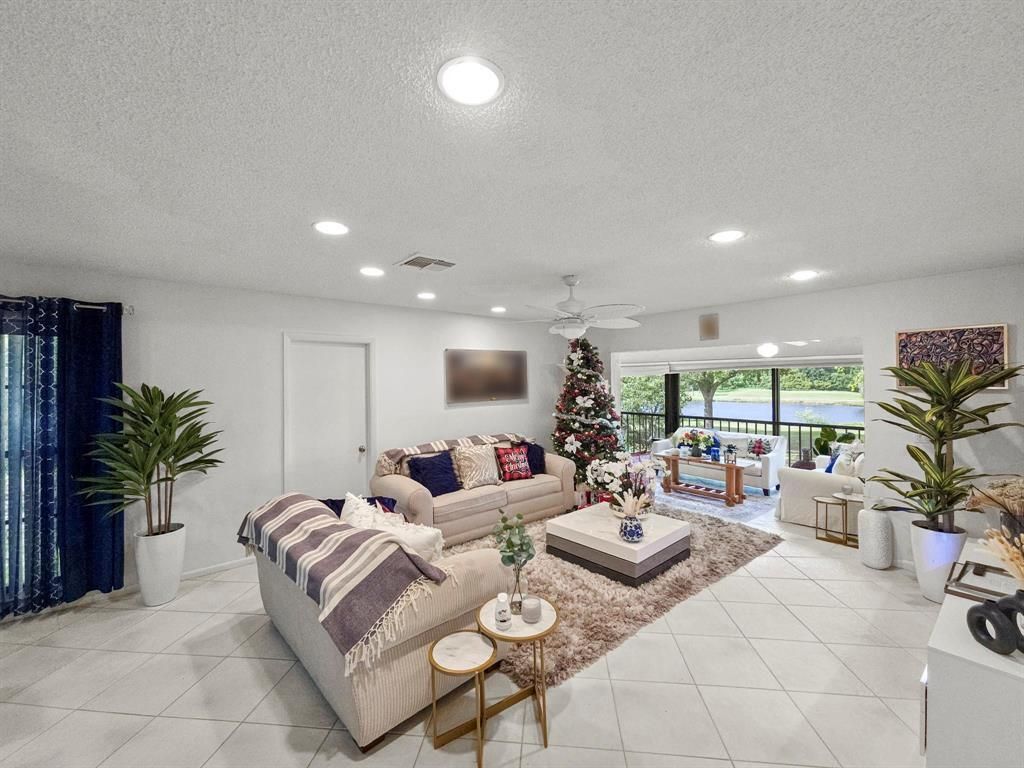 9286 Vista Del Lago B, Boca Raton, FL 33428