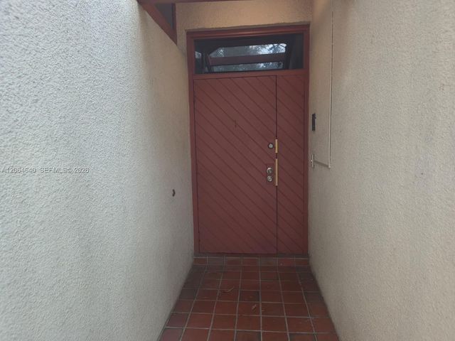 7001 S Loch Isle Drive S 7001, Miami Lakes, FL 33014