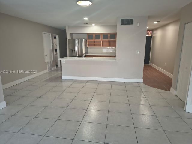 7001 S Loch Isle Drive S 7001, Miami Lakes, FL 33014