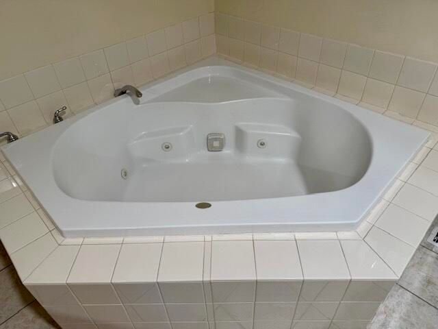 1213 Commonwealth Avenue, Ypsilanti, MI 48198