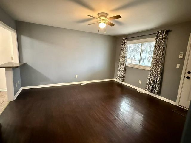 1213 Commonwealth Avenue, Ypsilanti, MI 48198