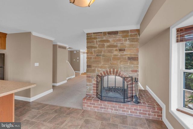 1 GATEHOUSE LN, Doylestown, PA 18901