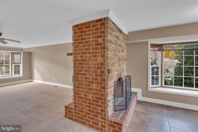 1 GATEHOUSE LN, Doylestown, PA 18901