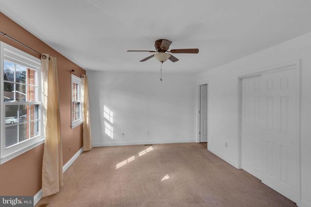 1 GATEHOUSE LN, Doylestown, PA 18901