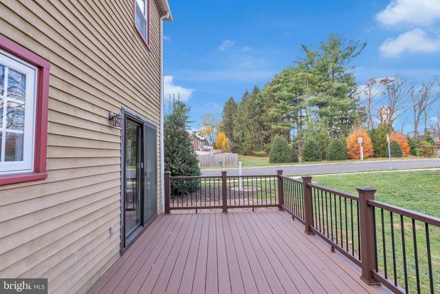 1 GATEHOUSE LN, Doylestown, PA 18901