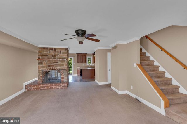 1 GATEHOUSE LN, Doylestown, PA 18901