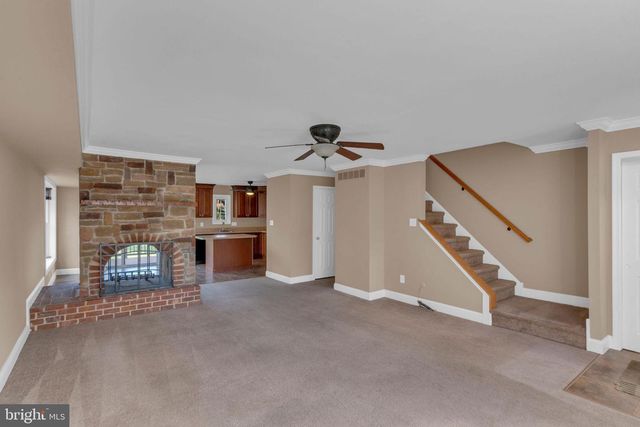 1 GATEHOUSE LN, Doylestown, PA 18901