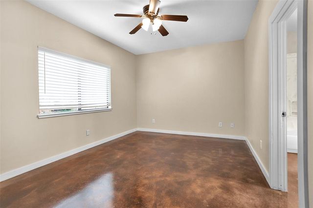 3129 Molly Drive, Huntsville, TX 77340