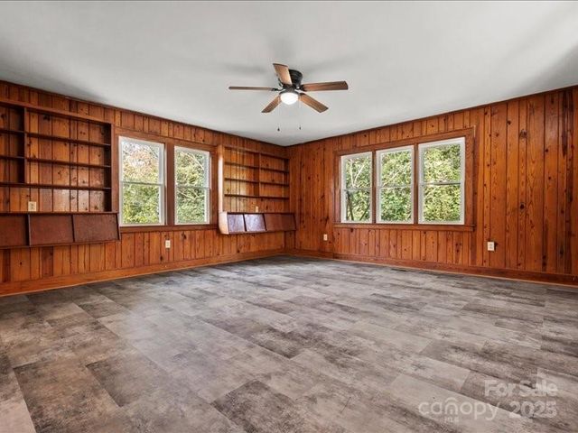 37 Lynn Avenue, Cheraw, SC 29520