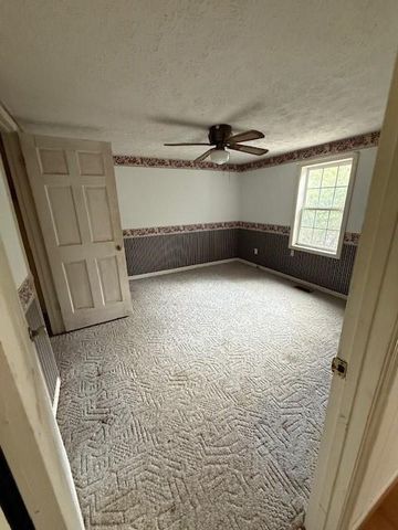 394 Smith Road, Newnan, GA 30263