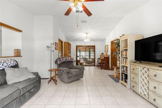 240 W NOVA PLACE, Citrus Springs, FL 34434