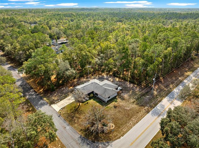 240 W NOVA PLACE, Citrus Springs, FL 34434