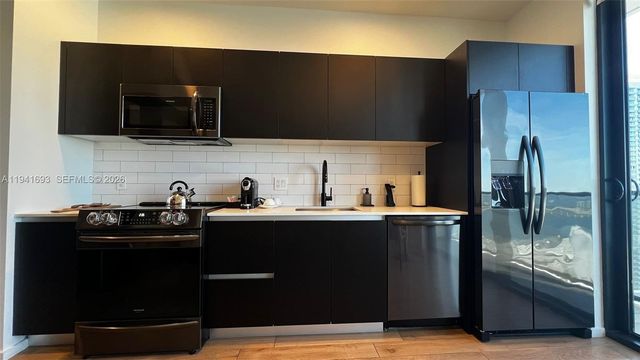 398 NE 5th St 1905, Miami, FL 33132