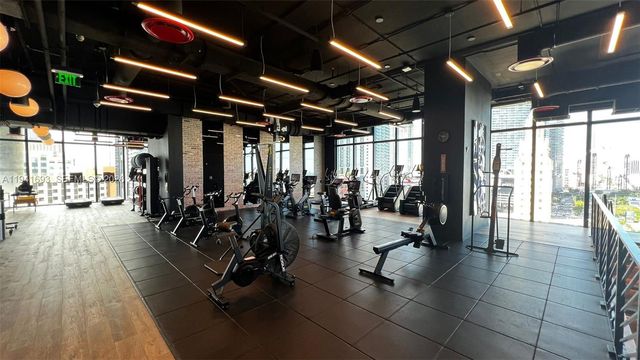 398 NE 5th St 1905, Miami, FL 33132