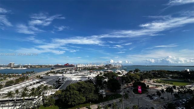 398 NE 5th St 1905, Miami, FL 33132