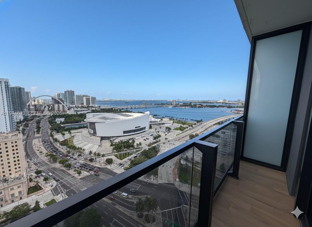 398 NE 5th St 1905, Miami, FL 33132