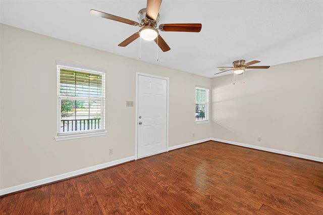 109 Meadows Street, Cleveland, TX 77328
