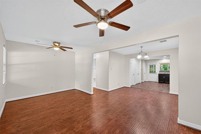 109 Meadows Street, Cleveland, TX 77328