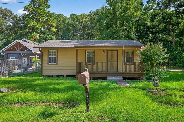 109 Meadows Street, Cleveland, TX 77328