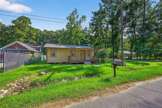 109 Meadows Street, Cleveland, TX 77328