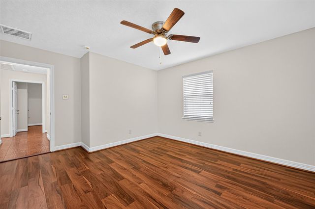 109 Meadows Street, Cleveland, TX 77328