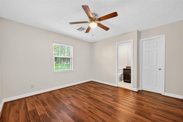 109 Meadows Street, Cleveland, TX 77328
