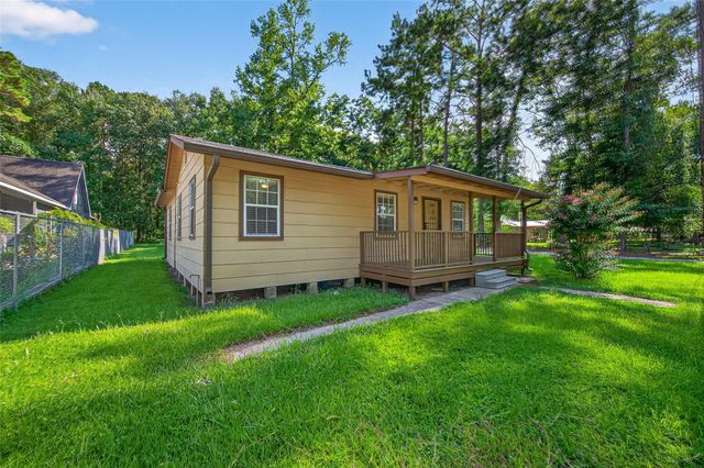 109 Meadows Street, Cleveland, TX 77328
