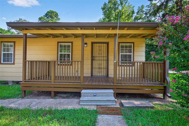 109 Meadows Street, Cleveland, TX 77328