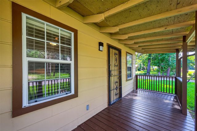 109 Meadows Street, Cleveland, TX 77328