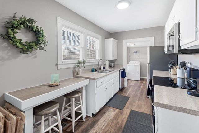 4139 Bonny Oaks Drive, Chattanooga, TN 37406