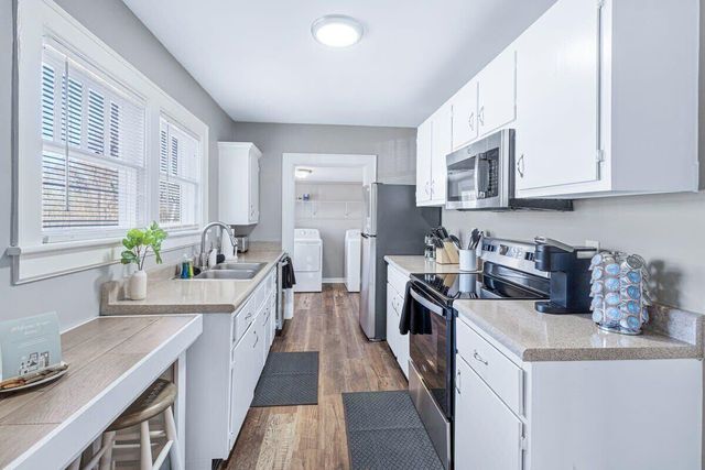 4139 Bonny Oaks Drive, Chattanooga, TN 37406