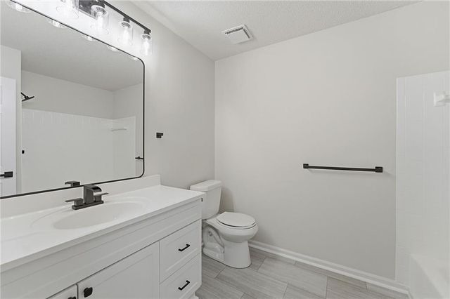 14606 LaQuinta Drive, Grandview, MO 64030