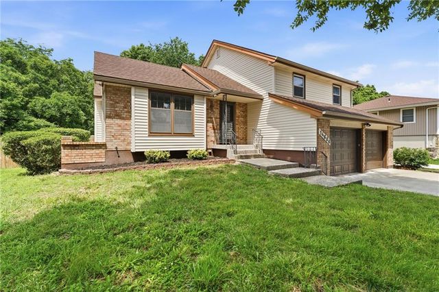 14606 LaQuinta Drive, Grandview, MO 64030
