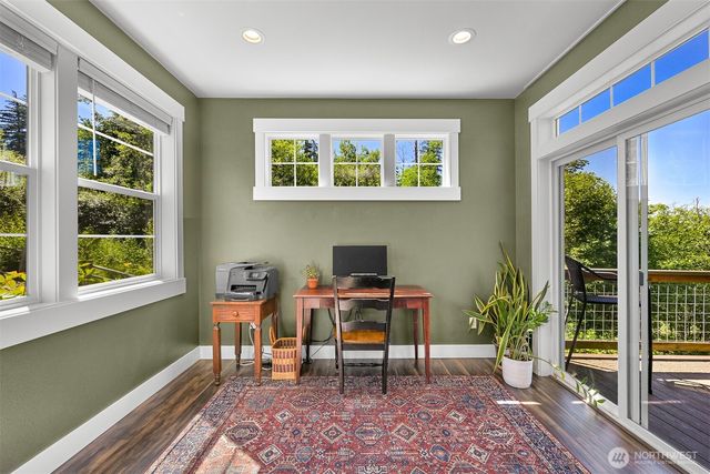 1221 34th Street, Bellingham, WA 98229