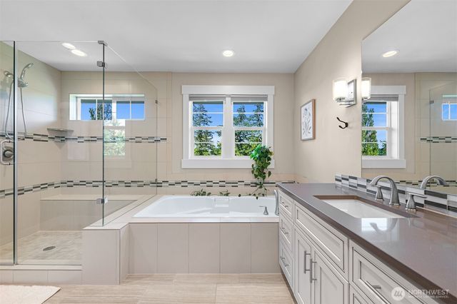 1221 34th Street, Bellingham, WA 98229