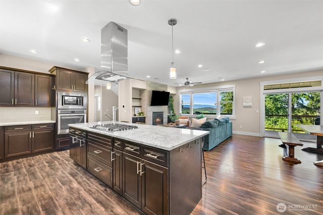 1221 34th Street, Bellingham, WA 98229