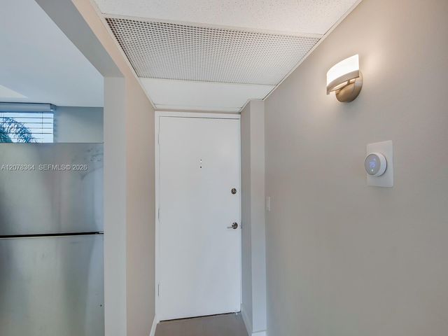 108 Royal Park Drive 3G, Oakland Park, FL 33309