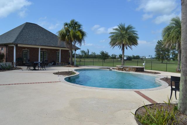 363 Providence Avenue, Cut Off, LA 70345