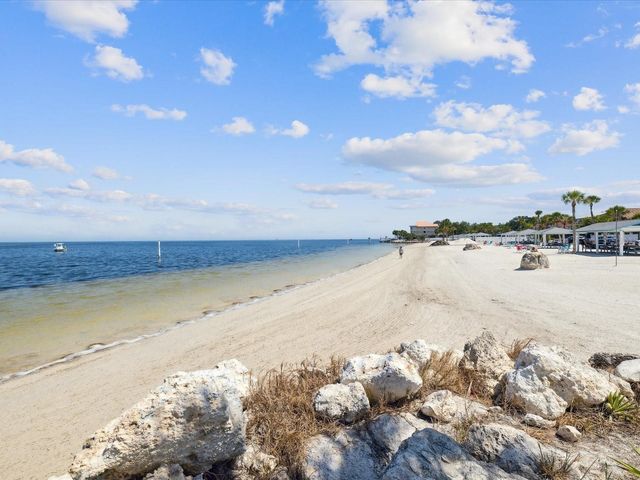5621 EGRETS PLACE, New Port Richey, FL 34652