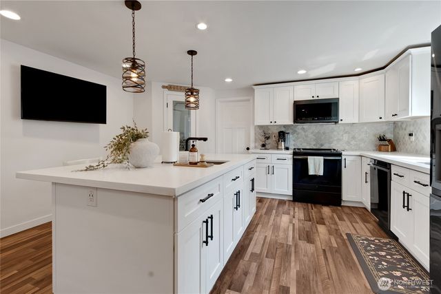 9817 66th Avenue E, Puyallup, WA 98373