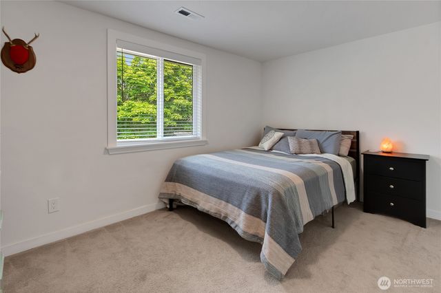 9817 66th Avenue E, Puyallup, WA 98373