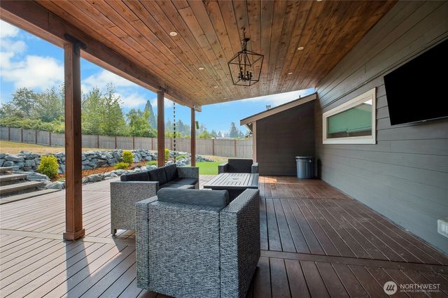 9817 66th Avenue E, Puyallup, WA 98373