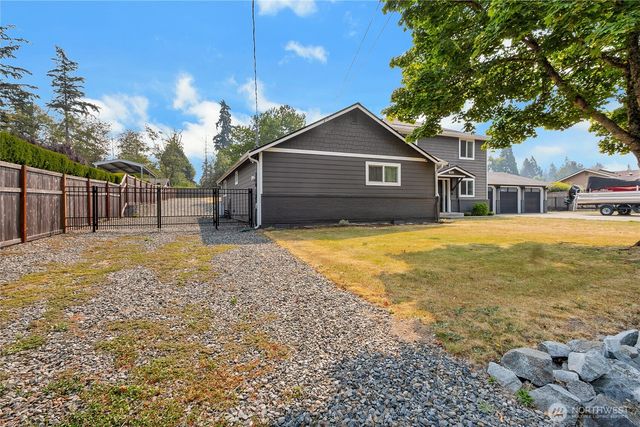 9817 66th Avenue E, Puyallup, WA 98373