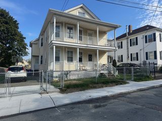 16 Dover St 2, Fairhaven, MA 02719
