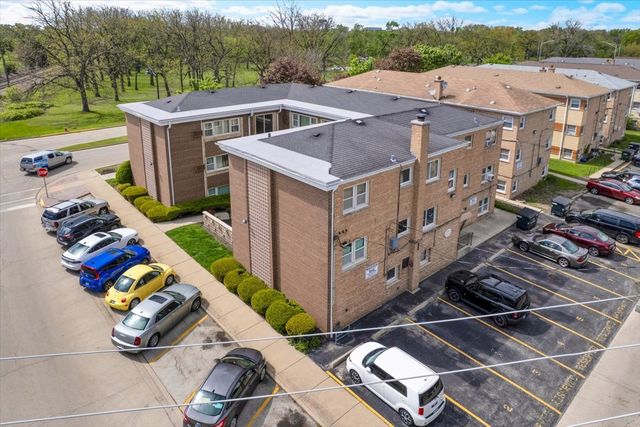 2257 Des Plaines Avenue 1NE, North Riverside, IL 60546
